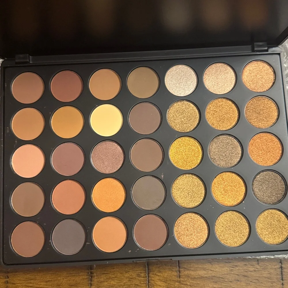 Morphe Black Makeup Palette with Red Logo